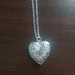 Silver open heart pendant necklace